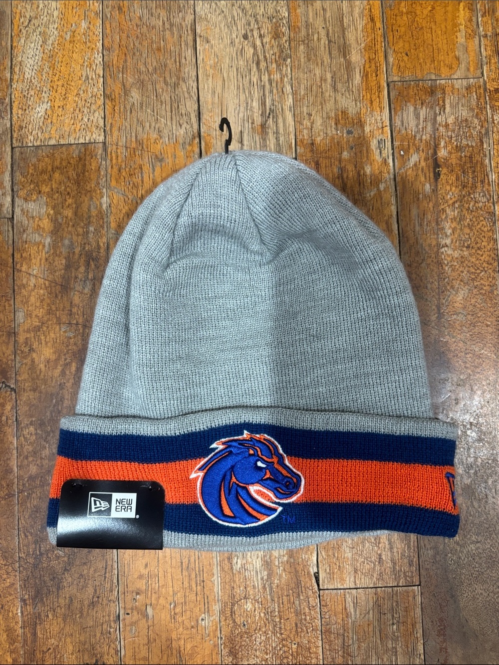 New Era Gray Boise State Broncos Knit Cuffed Beanie with Navy & Orange Stripe